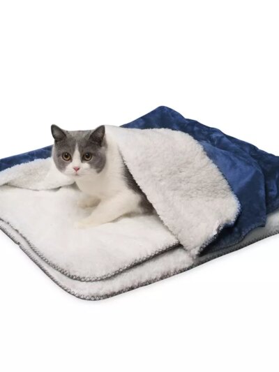 Couverture douillette pour chat avec intérieur blanc et extérieur bleu marine